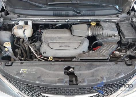 2021 Chrysler Voyager Lxi из США, поврежденный, VIN 2C4RC1DGXMR515823